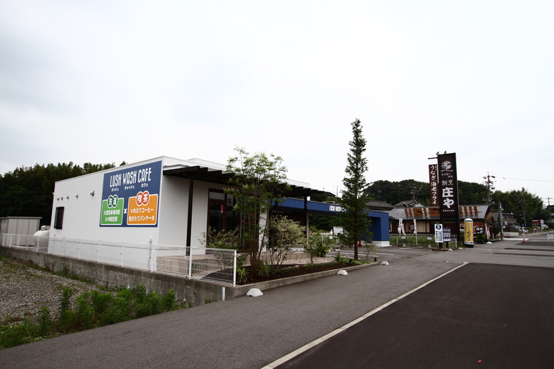店舗西側壁面